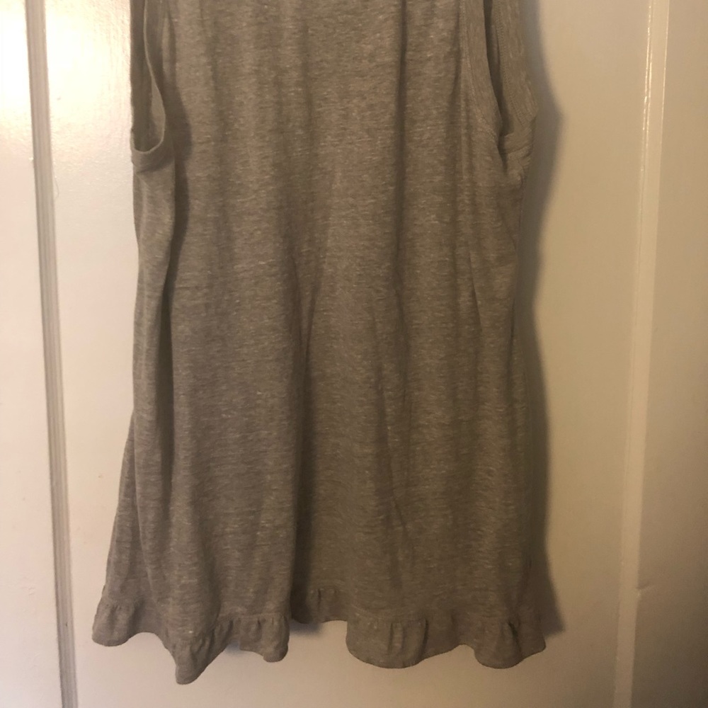 Banana Republic Tank - Ruffle Detail - XL